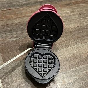 Heart-Shaped Pink Waffle Maker